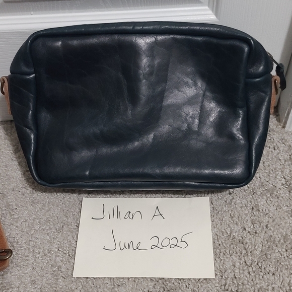 Go Forth Goods GFG Leather Medium Sarah Crossbody Bag Indigo Bison Pockets - Picture 8 of 8